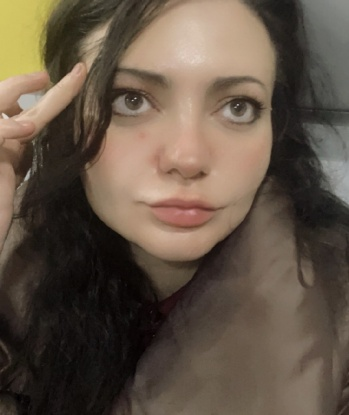 Живу в Москве и готова окунуть тебя в мир страсти и наслаждения. У меня есть множество услуг, которые я предлагаю, чтобы удовлетворить все твои желания. 🌹 У меня есть огромный опыт в этом деле и я знаю, как доставить тебе удовольствие. 💋 Мои фото настоящие, так что ты можешь быть уверен, что сможешь получить все то, что видишь на них. ✨ Люблю чувственные массажи и игры в ролевые, а также эксперименты в постели. До нас никто не додумался 😏. Оставь след в моей гостевой книге отзывов и я уверена, что ты захочешь вернуться ко мне снова и снова. 💌 Жду тебя, чтобы превратить каждую нашу встречу в незабываемую встречу. Обещаю, ты не пожалеешь о времени, проведенном со мной. 💫 Юлия